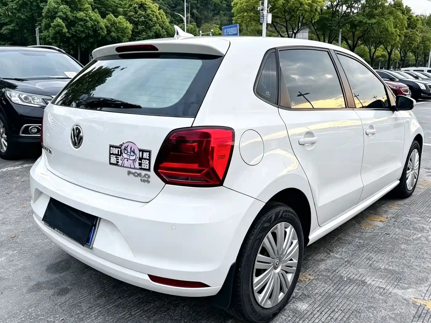 Volkswagen Polo 2016 1.6L Automatic Comfort фото 9