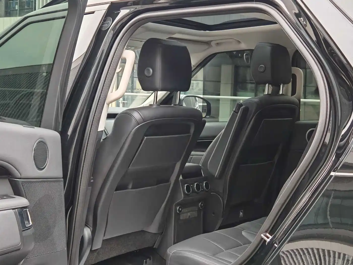 Land Rover Discovery 2020 3.0 SC V6 SE фото 13