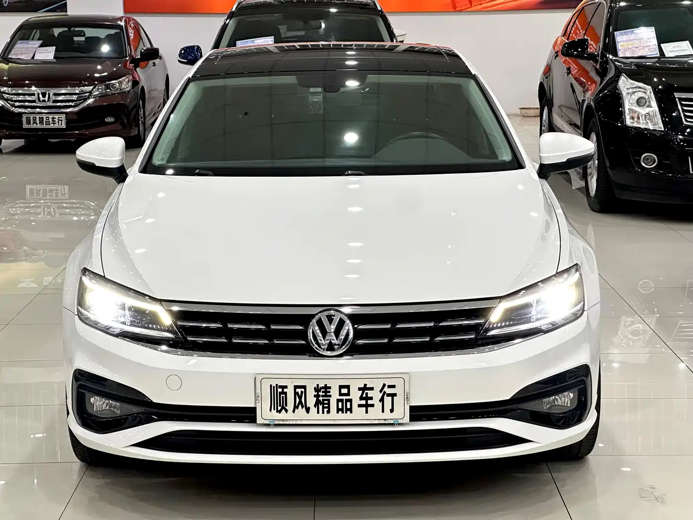 Volkswagen Lamando 2021 280TSI DSG Comfort Edition фото 5