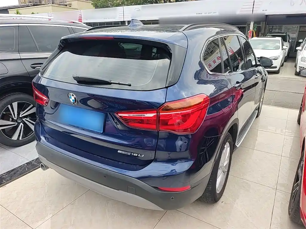 BMW X1 2019 sDrive18Li Fashion Model фото 7