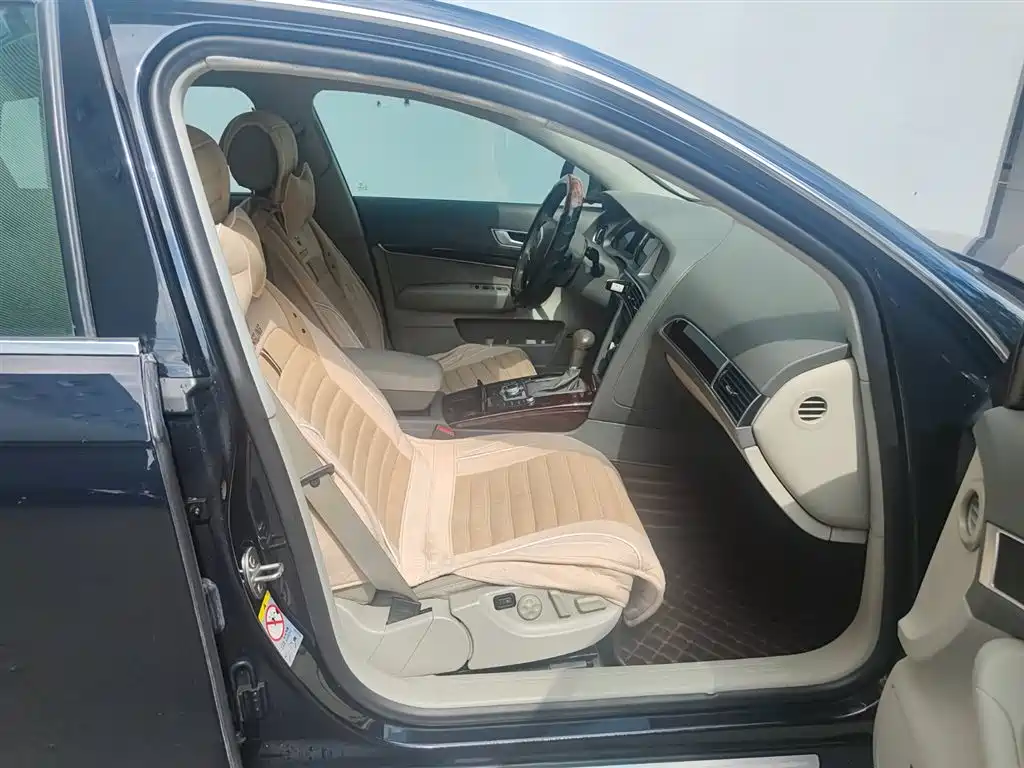 Photo 11 - Audi A6L