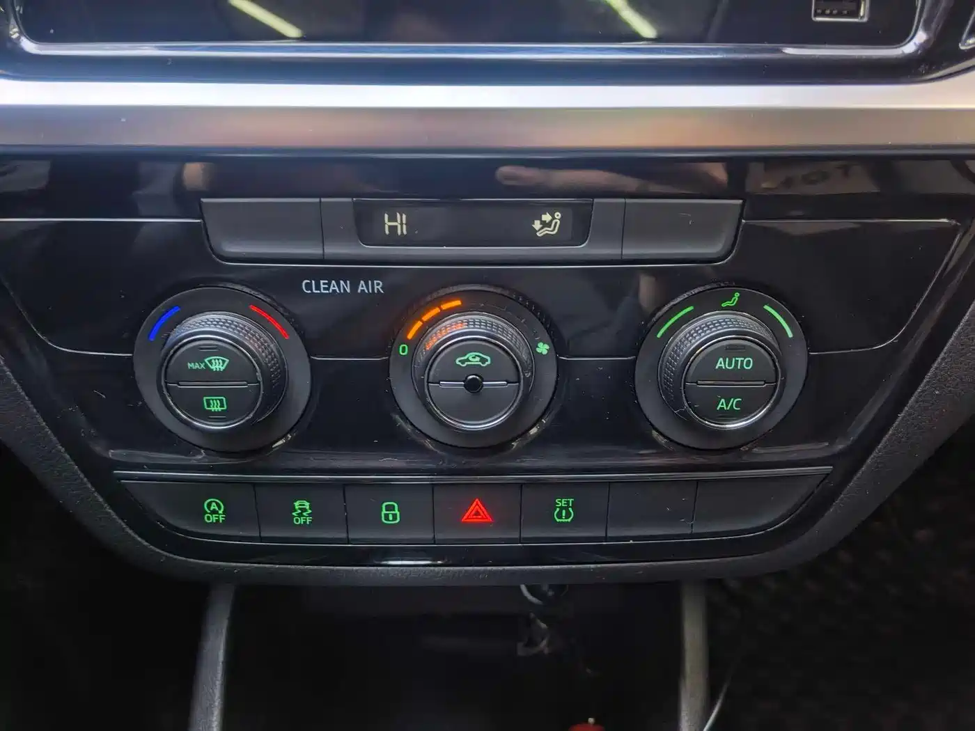 Škoda Kamiq 2022 1.5L Automatic Comfort Edition фото 13