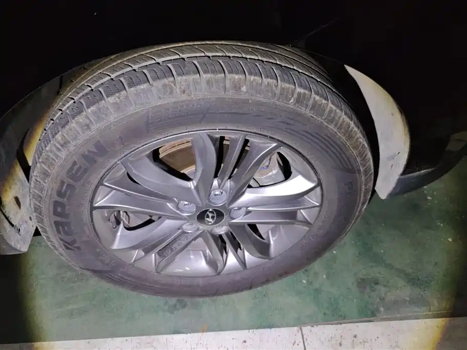 Hyundai Beijing Hyundai ix35 2013 2.0L Auto 2WD Smart GLS China IV фото 6