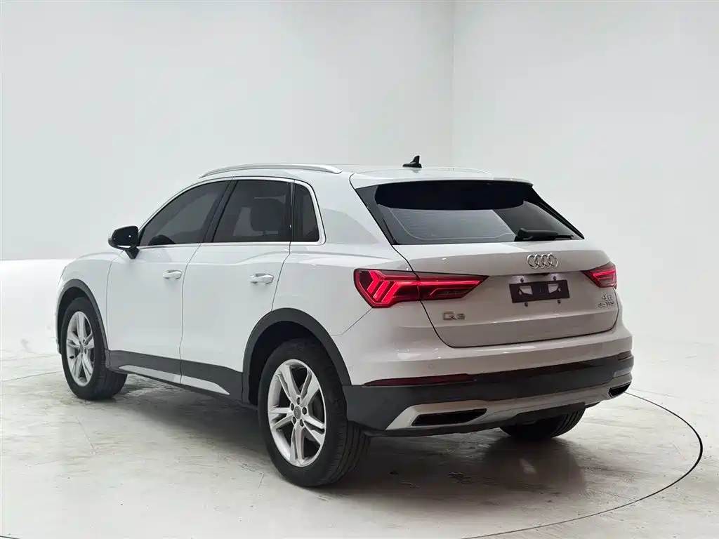 Audi Q3 2021 35 TFSI Fashion Elegance фото 4