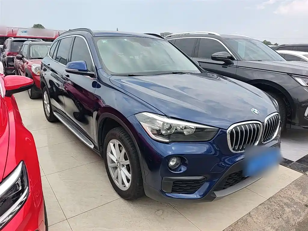 BMW X1 2019 sDrive18Li Fashion Model фото 4