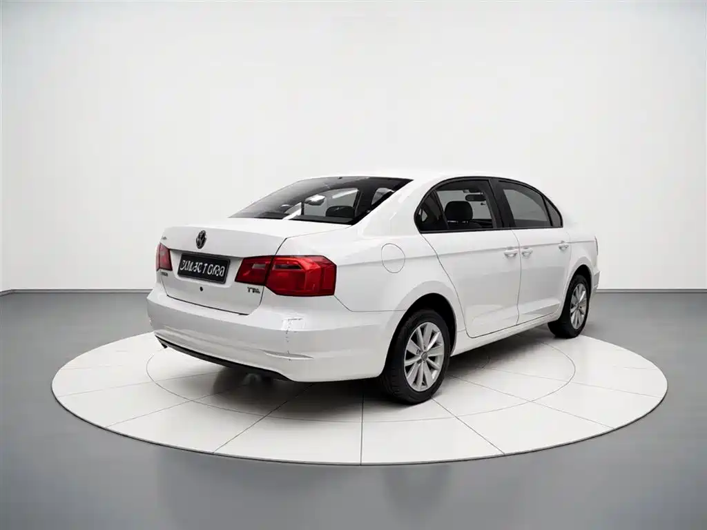 Volkswagen Jetta 2013 1.6L Manual Comfort фото 3