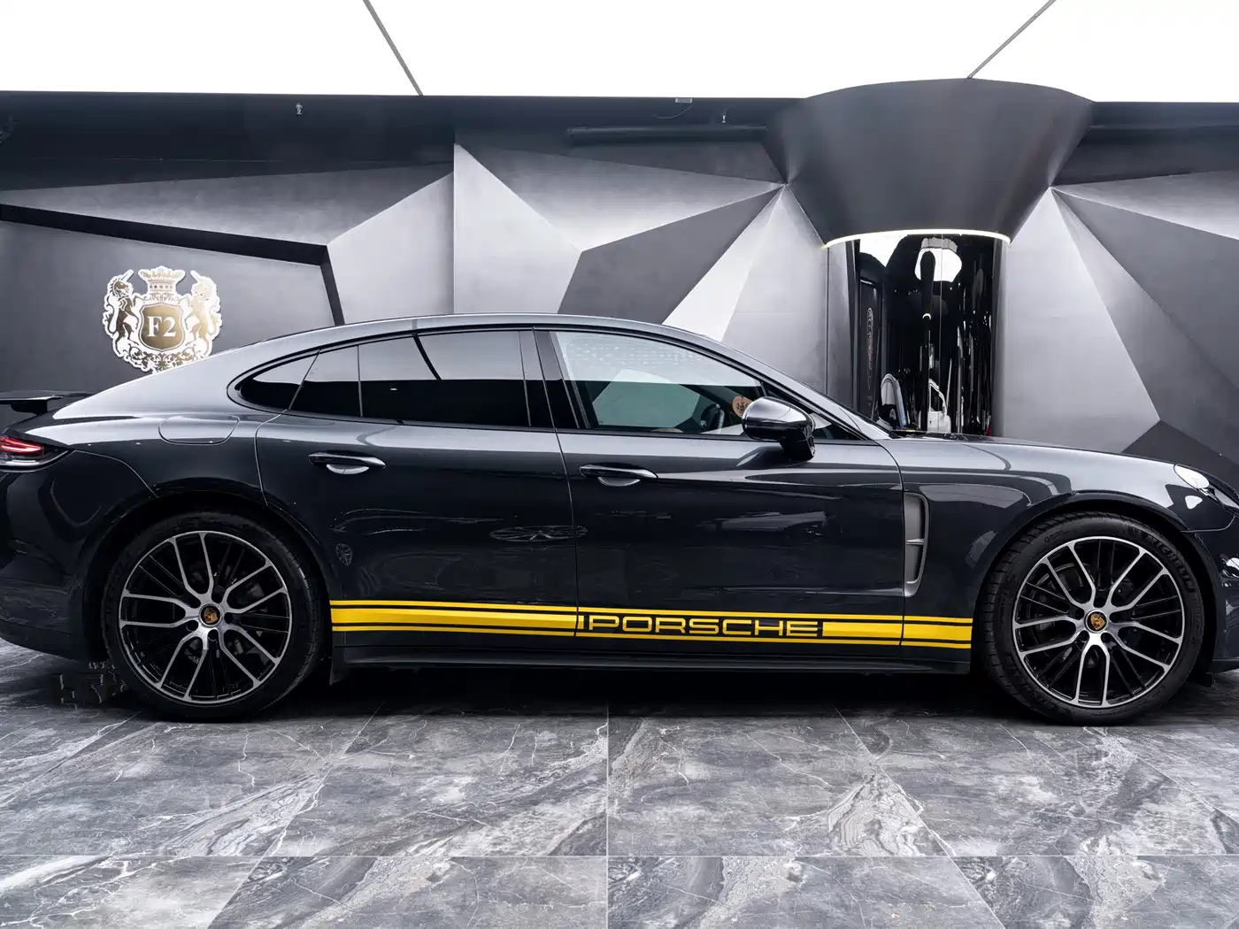 Porsche Panamera 2023 Panamera 2.9T Platinum Edition фото 4