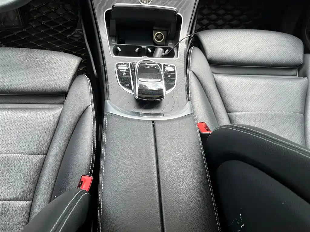 Mercedes-Benz C-Class 2017 Facelift C 200 L Sport Edition фото 17