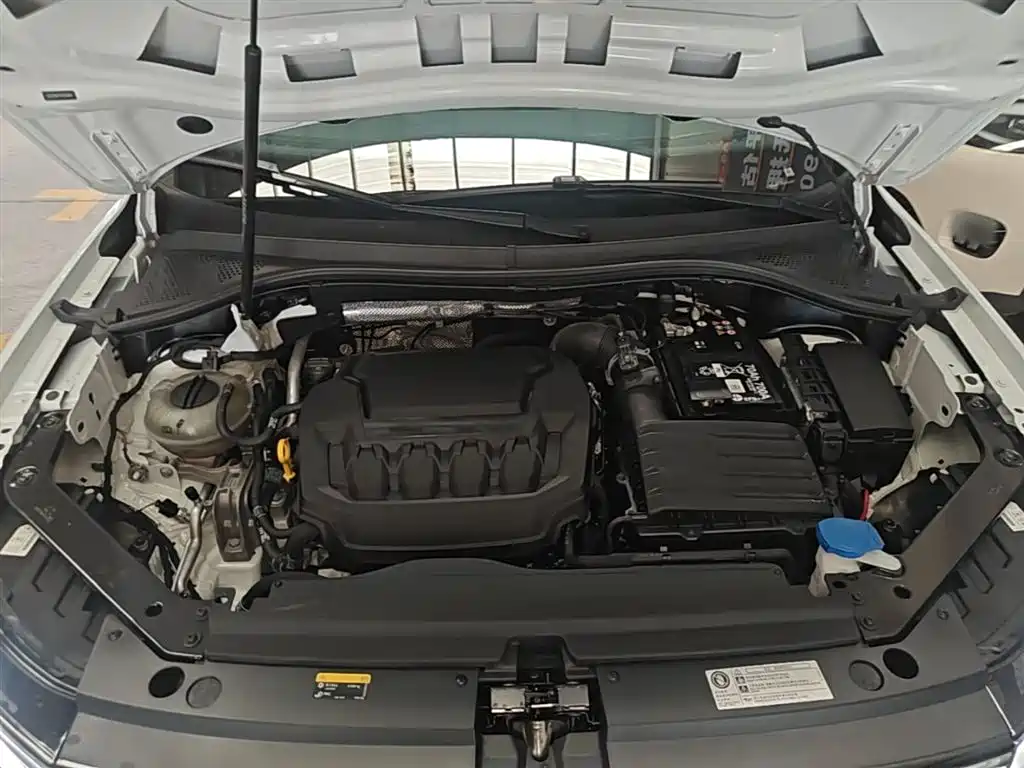 Volkswagen Tiguan L 2024 330TSI Automatic 2WD R-Line Premium Enjoyment Edition фото 16