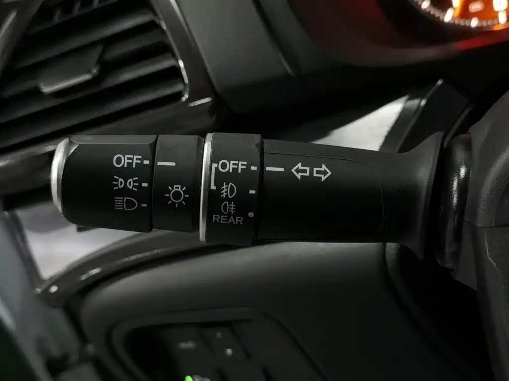 Photo 21 - Acura CDX