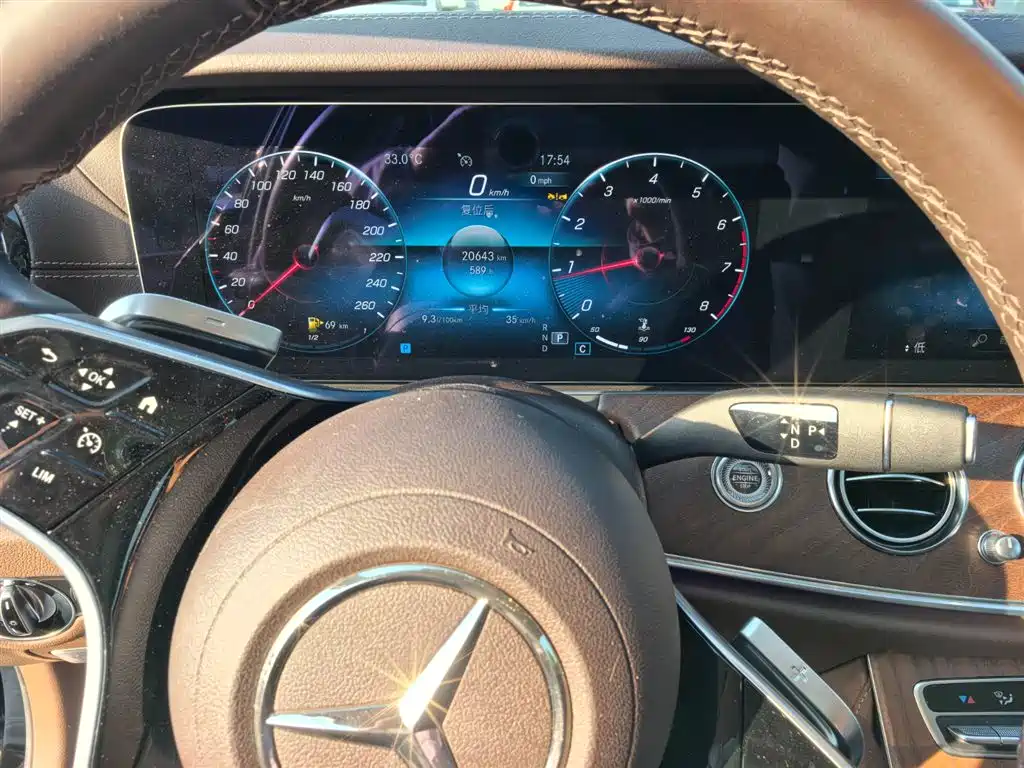 Mercedes-Benz E-Class 2023 E 300 L Fashion фото 13