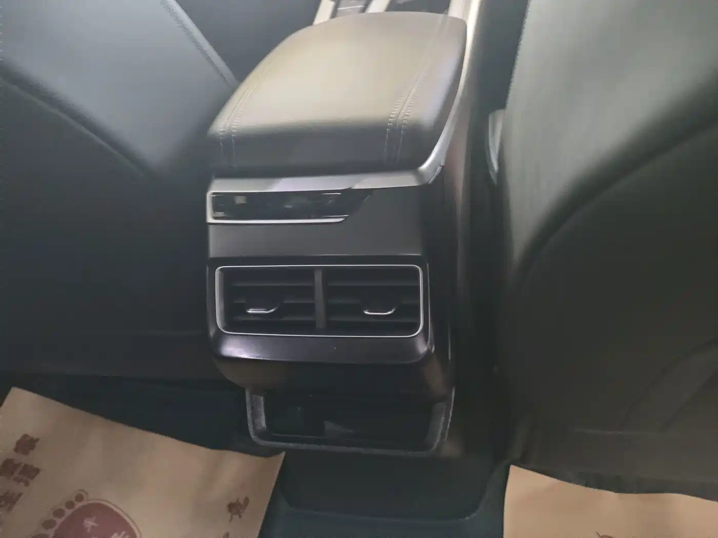 Фото 7 - Geely Preface