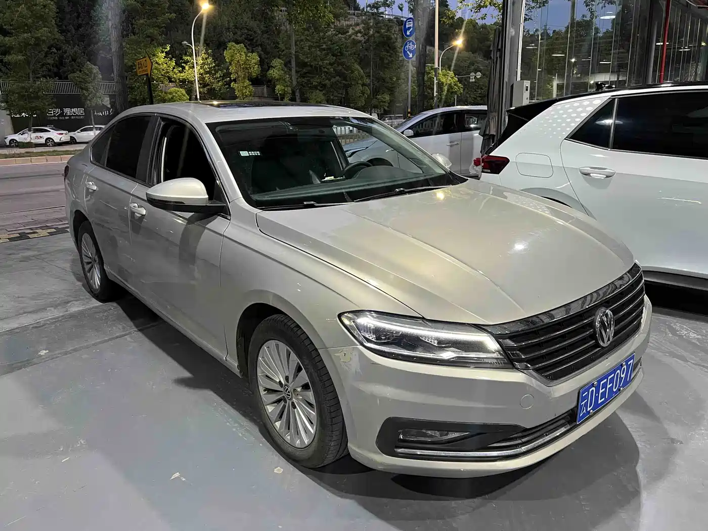 Volkswagen Lavida 2019 280TSI DSG Comfort Edition China VI фото 3