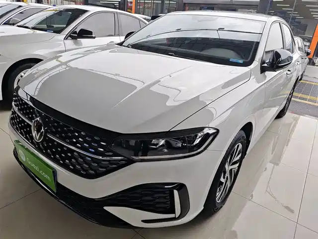 VOLKSWAGEN LAVIDA 2023