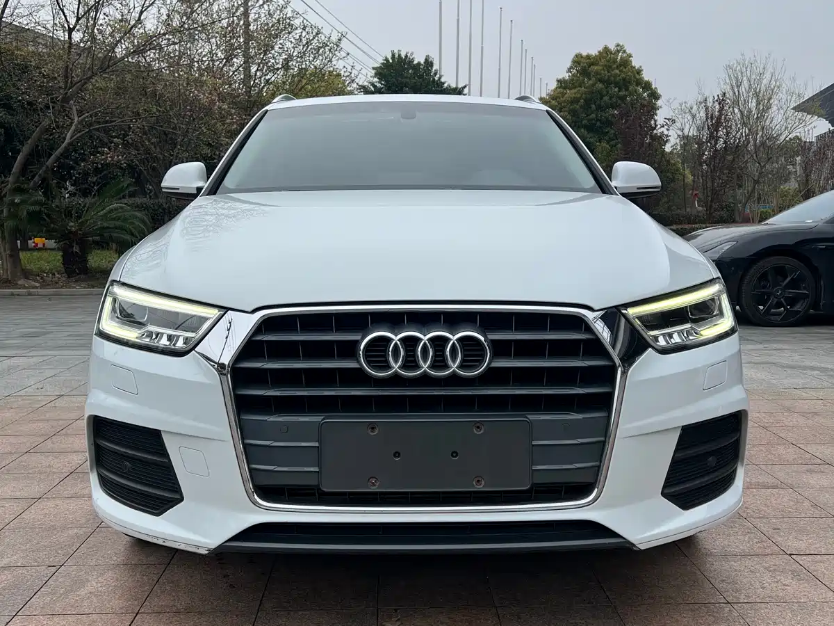 Audi Q3 2018 30th Anniversary Edition 35 TFSI Fashion фото 2