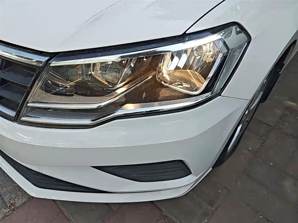 Volkswagen Jetta 2017 1.5L Automatic Fashion фото 24