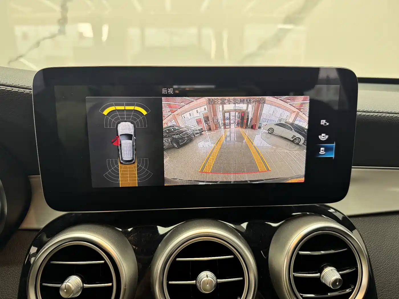 Mercedes-Benz GLC 2020 Facelift GLC 260 L 4MATIC Dynamic фото 13