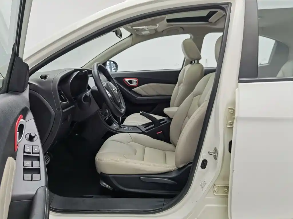 GAC Trumpchi Trumpchi GA3S Vision 2014 2014 1.6L Automatic Luxury ESP Edition