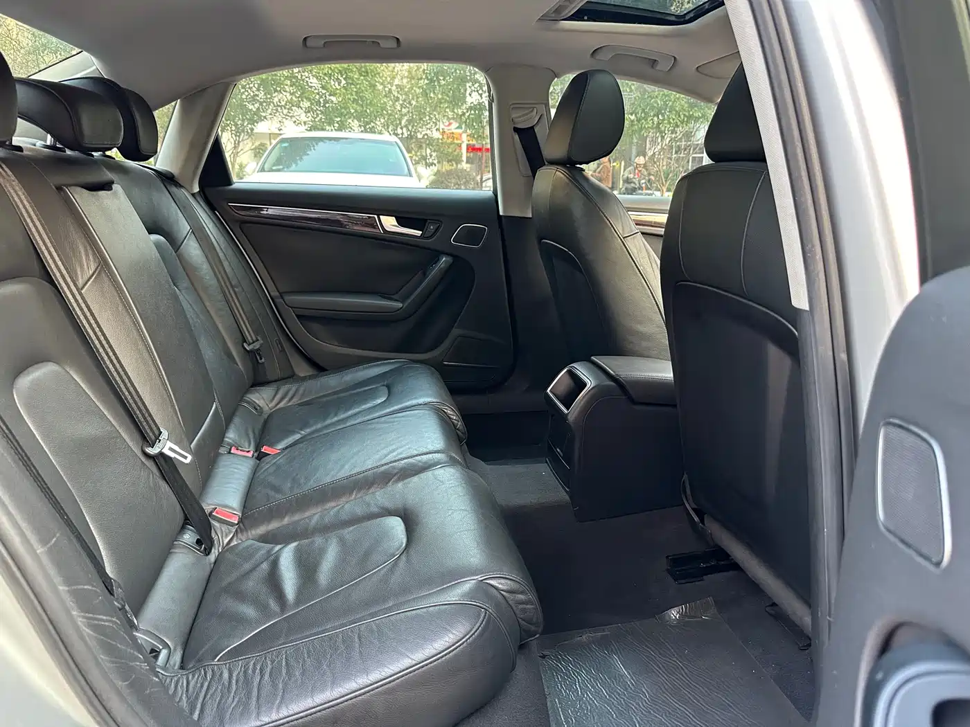 Audi A4L 2012 2.0 TFSI Auto Comfort фото 16