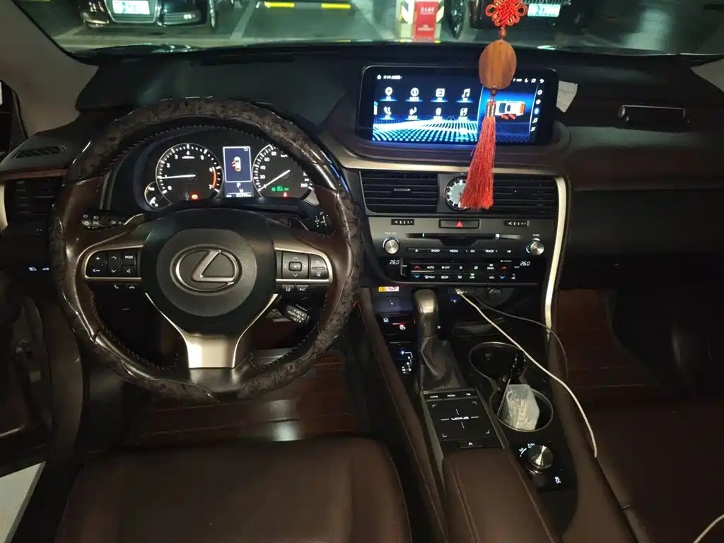 Lexus RX 2020 Facelift 300 2WD Comfort Edition фото 5