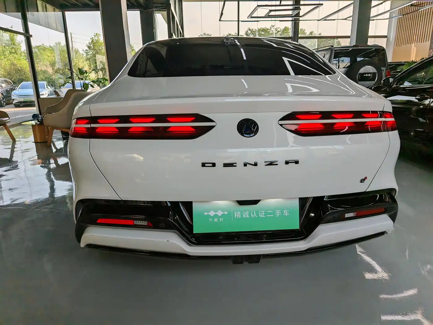 Denza Z9 2024 Model 1100km AWD Max Edition фото 12