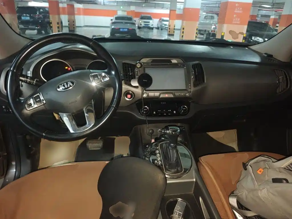Kia Sportage 2015 2.0L Automatic 2WD DLX фото 10