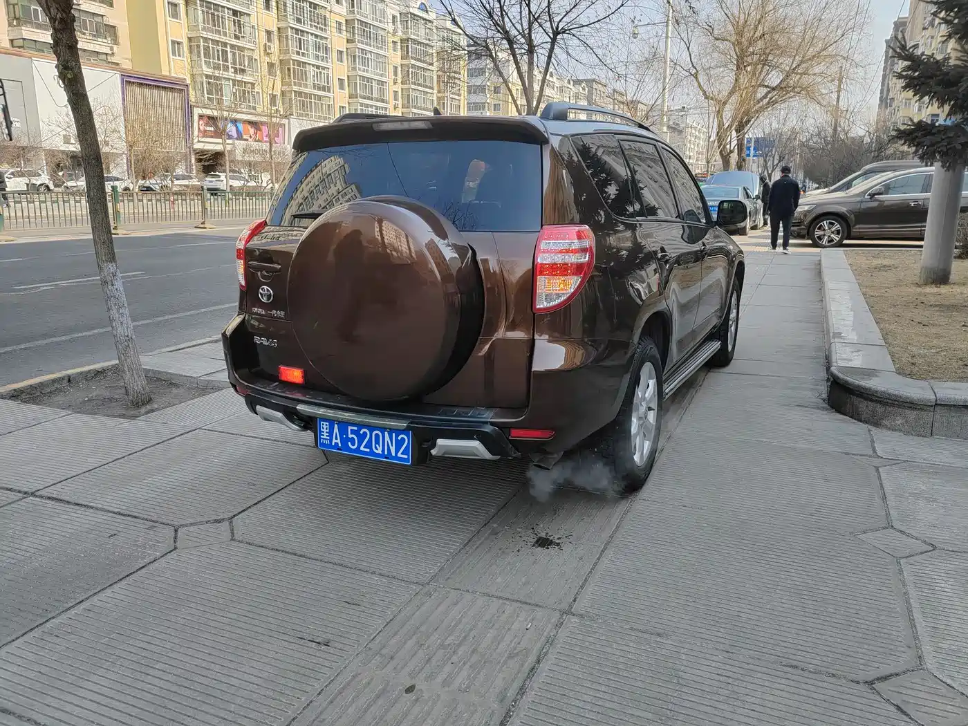 Toyota RAV4 Rongfang 2011 2.0L Automatic Luxury Edition фото 5