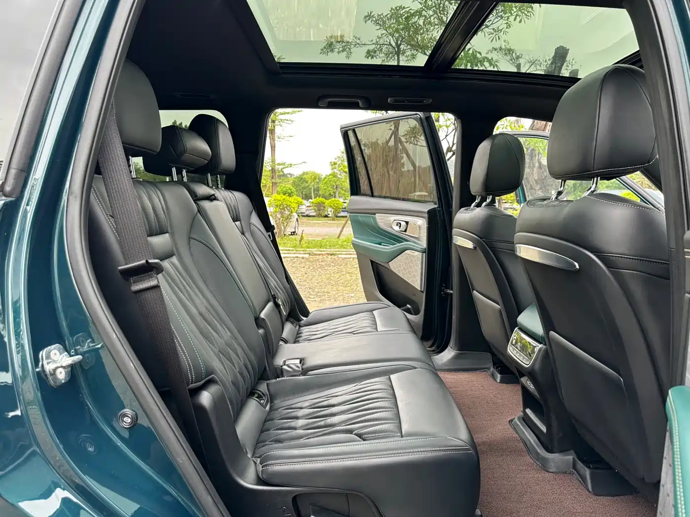 GAC Trumpchi Trumpchi GS8 2022 Pilot Series 2.0TGDI 2WD Premium Edition (7-Seater) фото 11