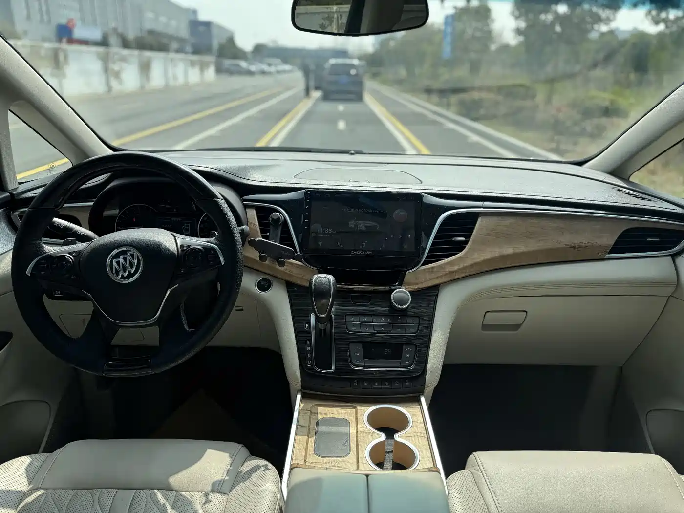 Buick GL8 2018 ES 28T Premium Type China VI фото 8