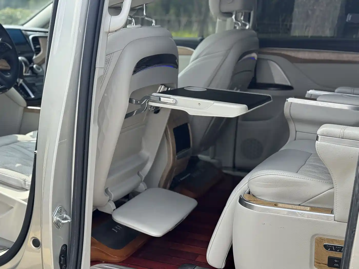 Buick GL8 2018 ES 28T Premium Type China VI фото 15