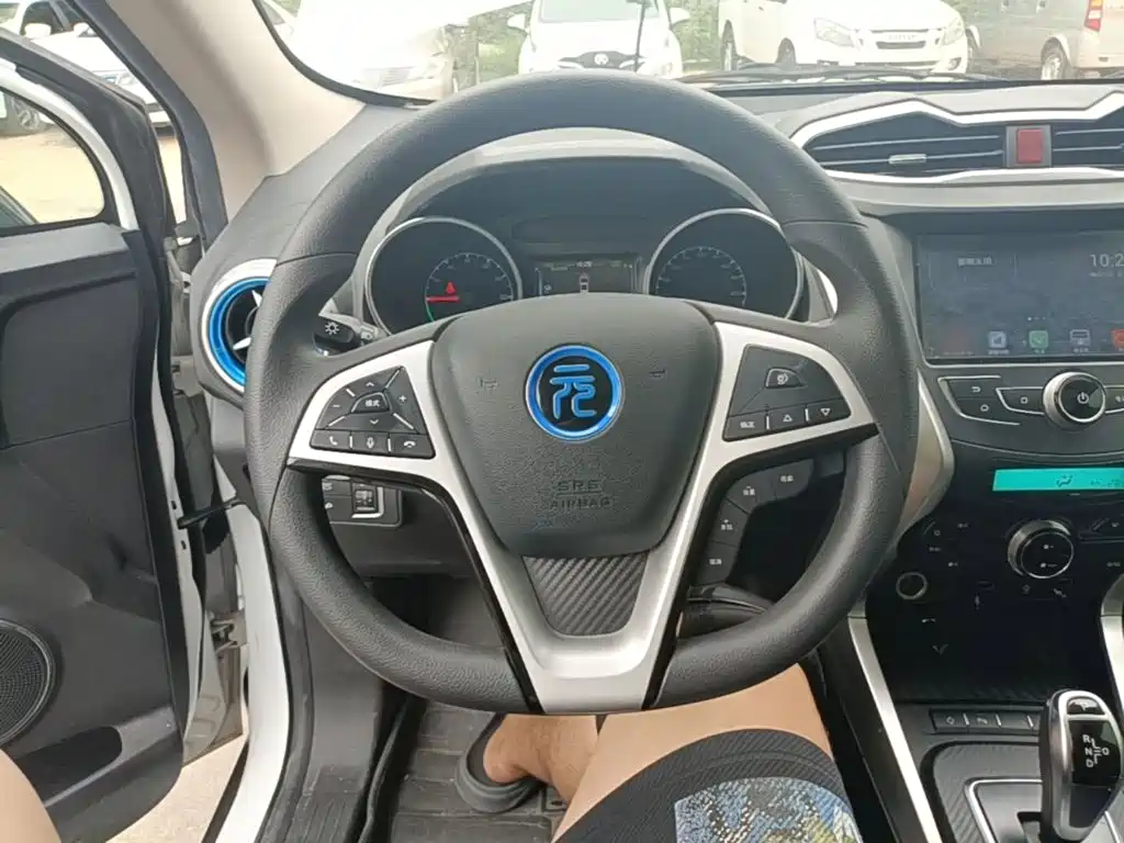 BYD Yuan New Energy 2019 2019 EV360 Smart Connect Premium Edition