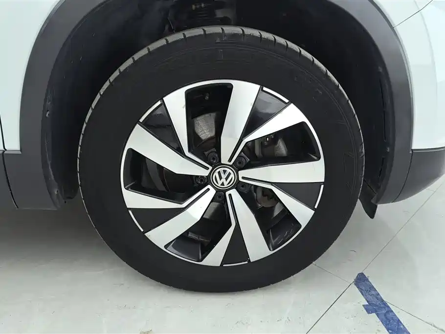 Volkswagen Tayron 2020 330TSI 2WD Luxury Smart Edition фото 6