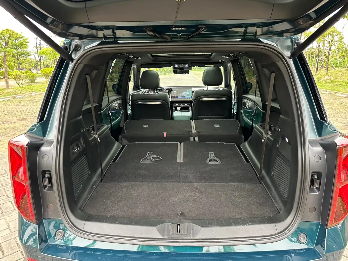 GAC Trumpchi Trumpchi GS8 2022 Pilot Series 2.0TGDI 2WD Premium Edition (7-Seater) фото 17