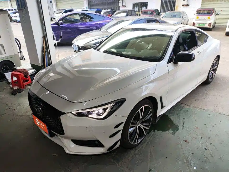 Infiniti Q60 2017 2.0T Luxury Edition