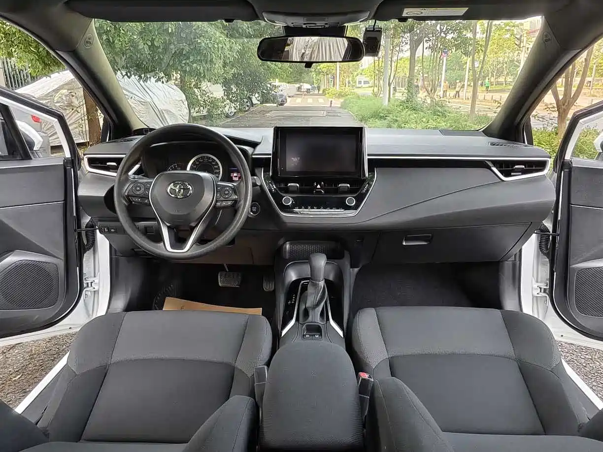 Toyota Levin 2022 185T CVT Luxury Edition фото 16