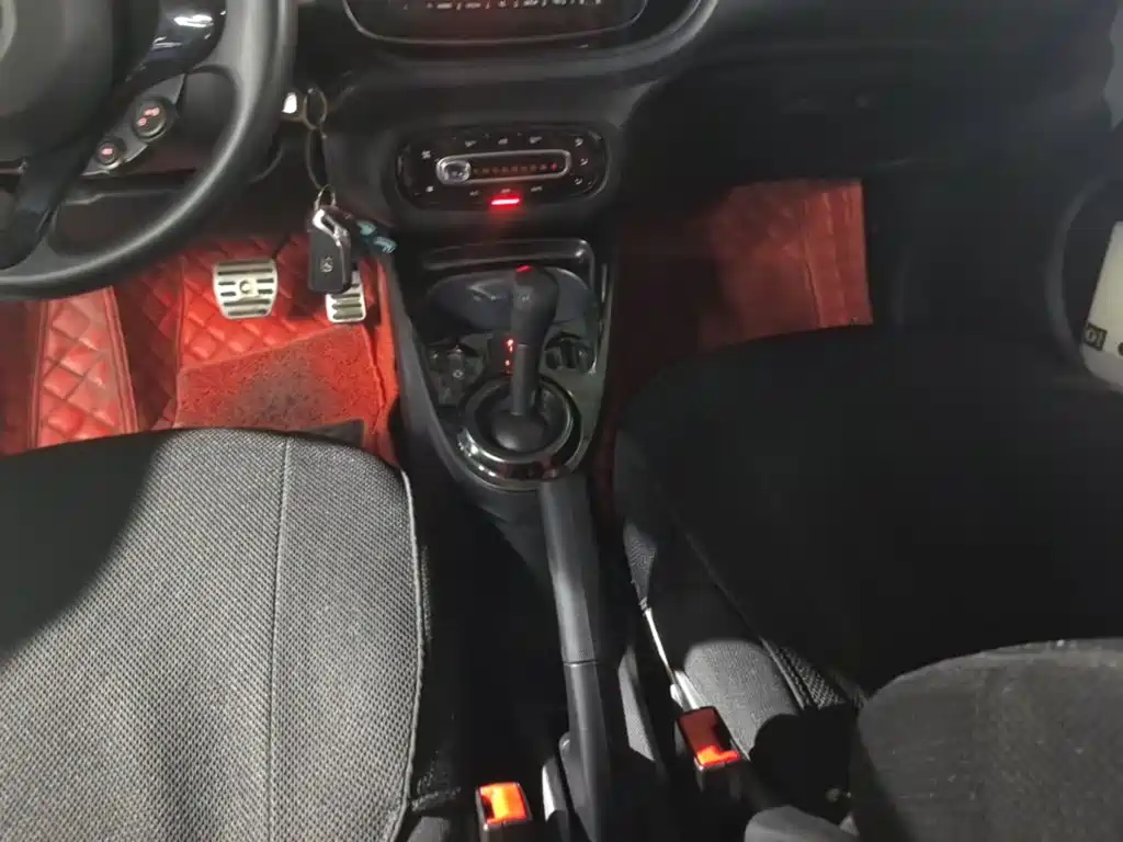 smart forfour 2018 2018 1.0L 52kW Agile Edition