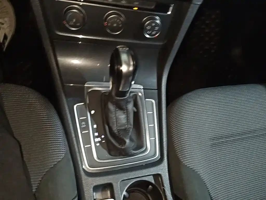 Volkswagen Golf 2018 230TSI Automatic Comfort фото 14