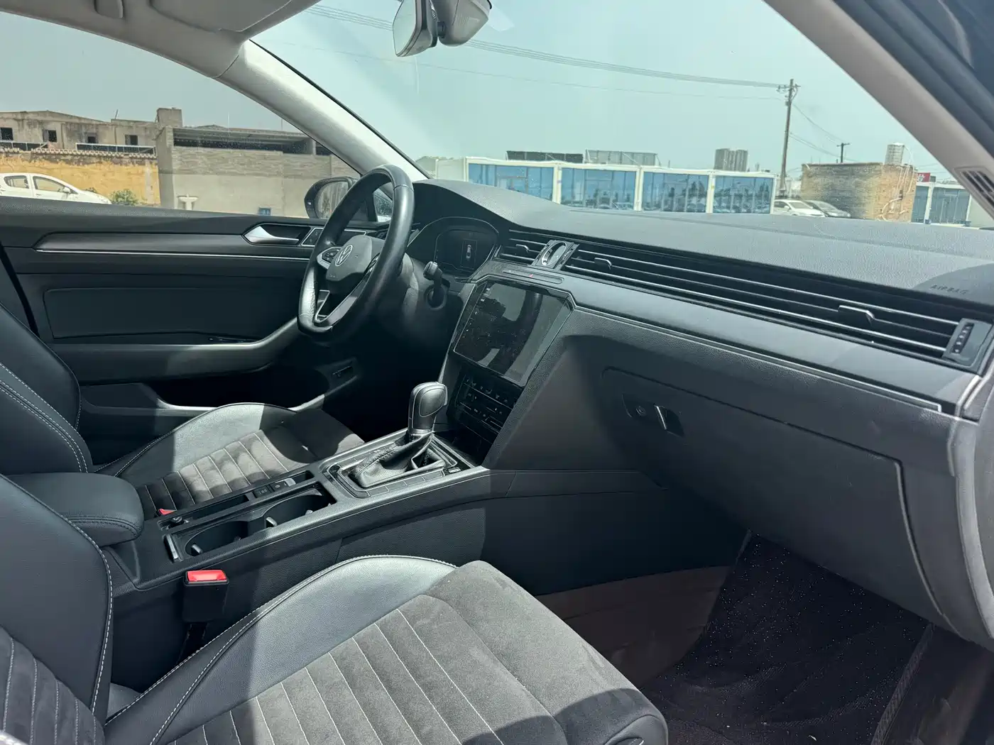 Volkswagen Magotan 2020 330TSI DSG Luxury фото 5