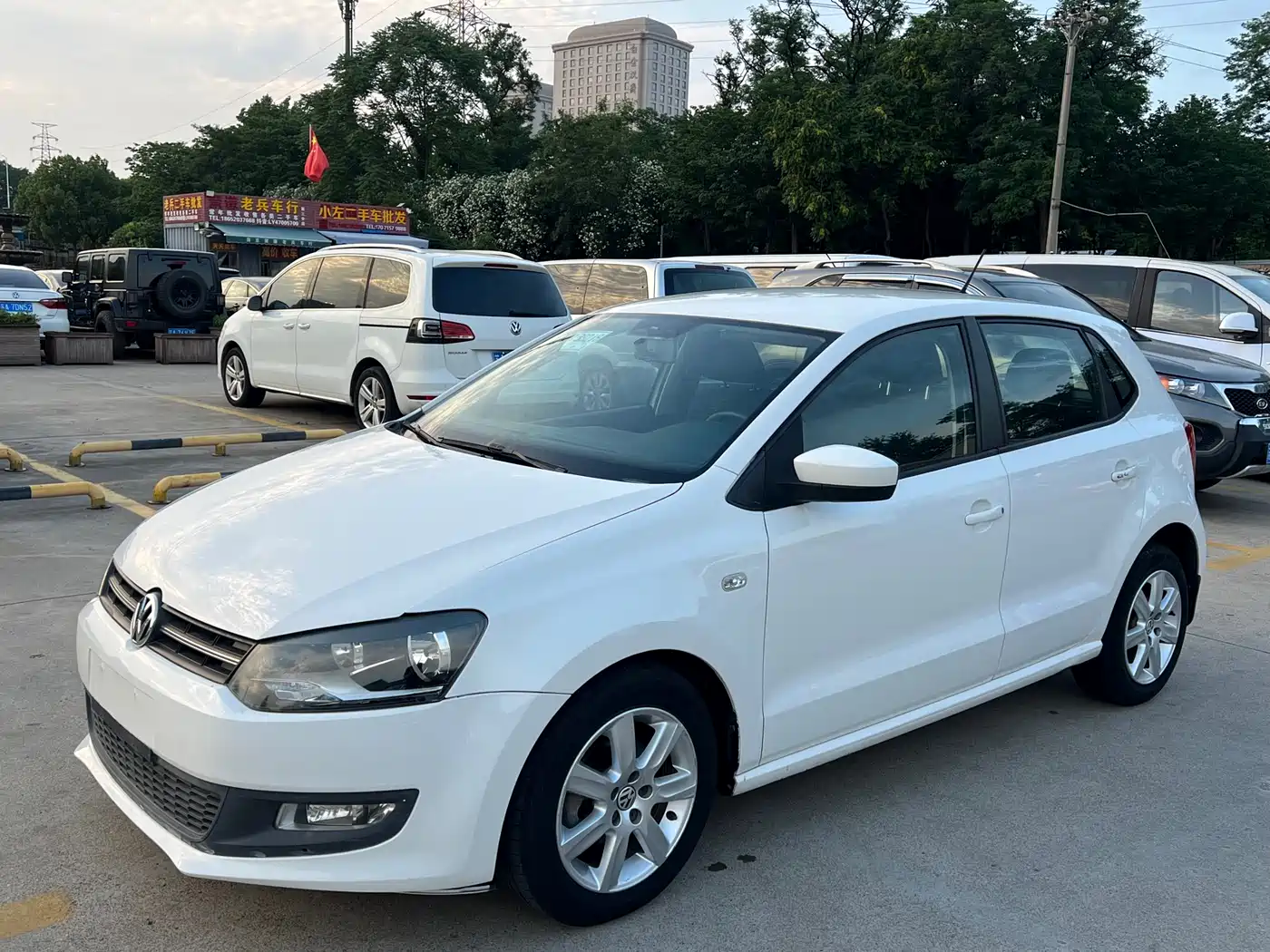 Volkswagen Polo 2013 1.4L Manual Comfort Edition