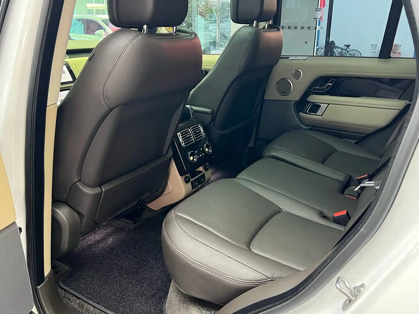 Фото 22 - Land Rover Range Rover