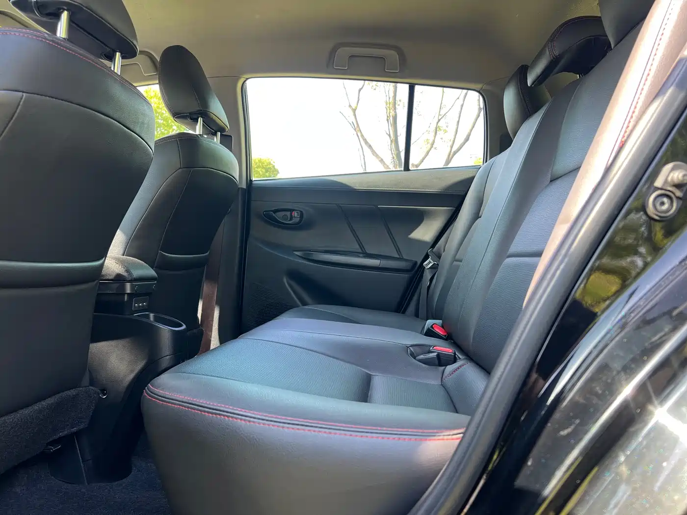 Toyota YARiS L Zhi Xuan 2017 1.5E CVT Speed Upgrade Edition фото 6