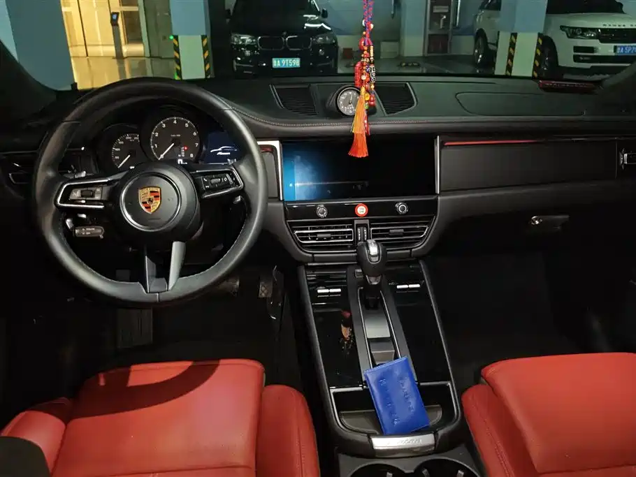 Porsche Macan 2023 Macan 2.0T фото 12