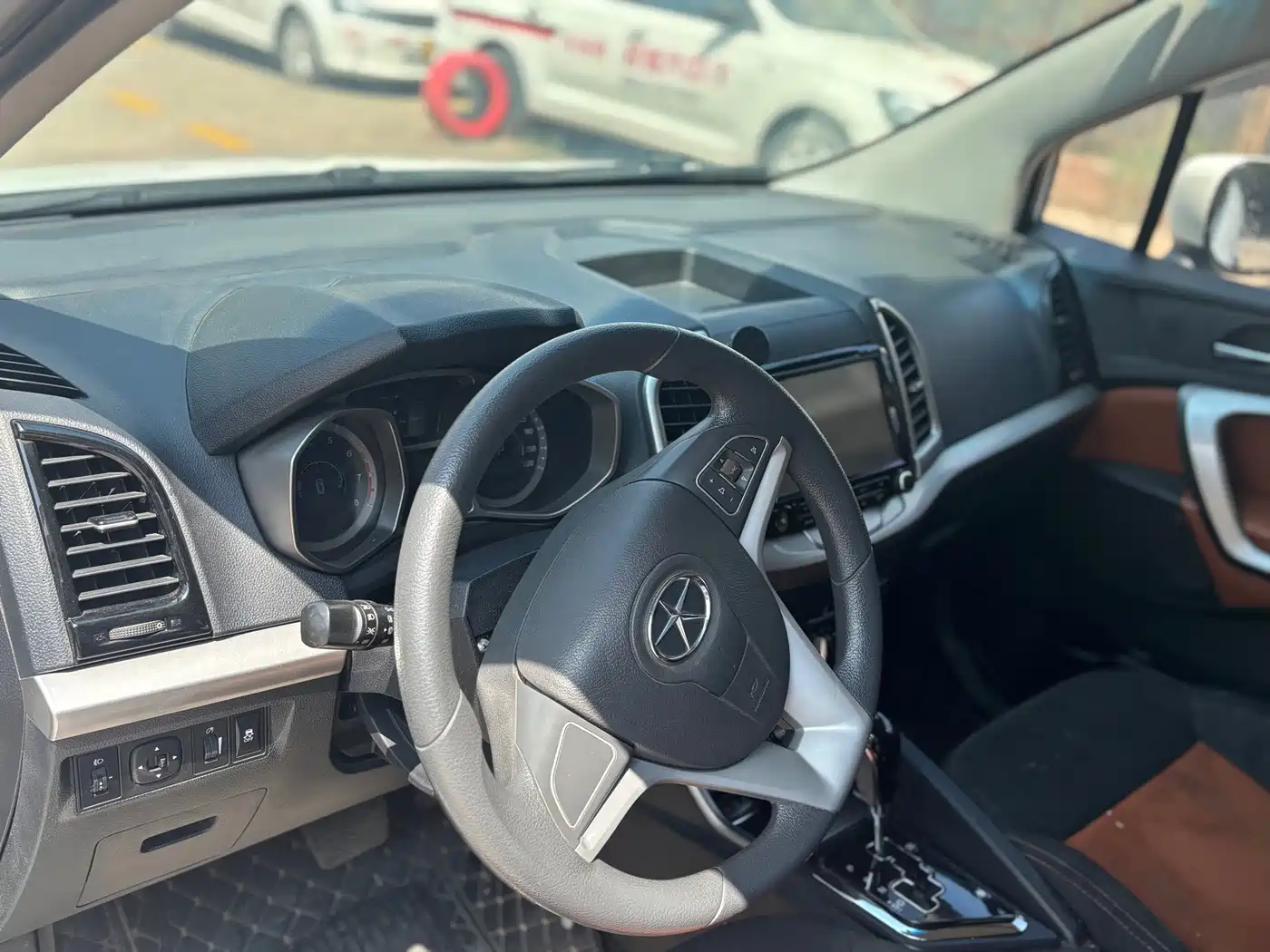 JAC Motors Refine S3 2015 2014 1.5L CVT Luxury