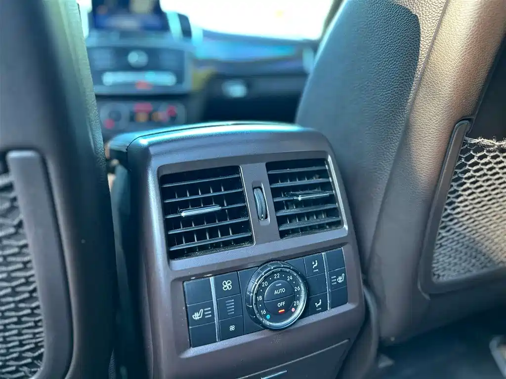 Mercedes-Benz GLS 2018 GLS 400 4MATIC Luxury фото 13