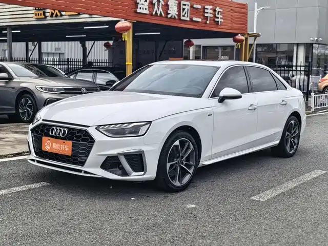 Audi A4L 2022 40 TFSI Fashion Dynamic