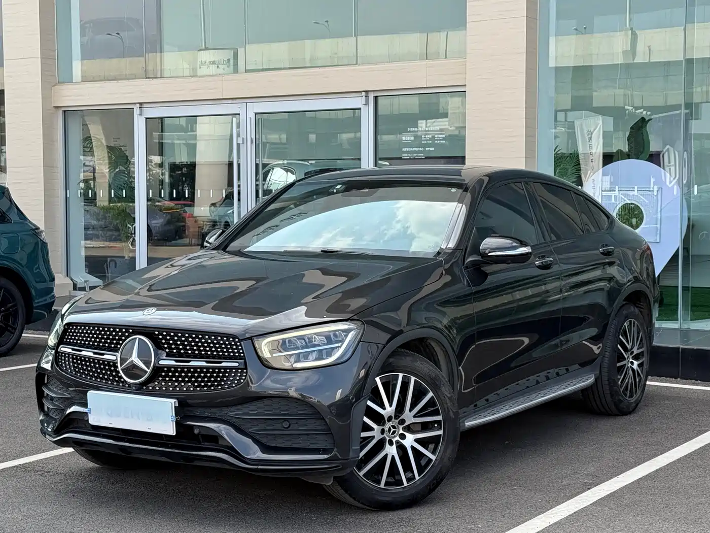 Mercedes-Benz GLC Coupe 2020 GLC 300 4MATIC Coupe SUV
