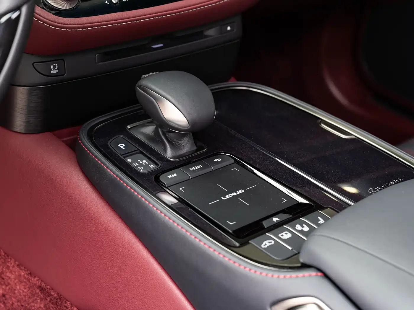 Lexus LS 2021 500h Executive Edition фото 15