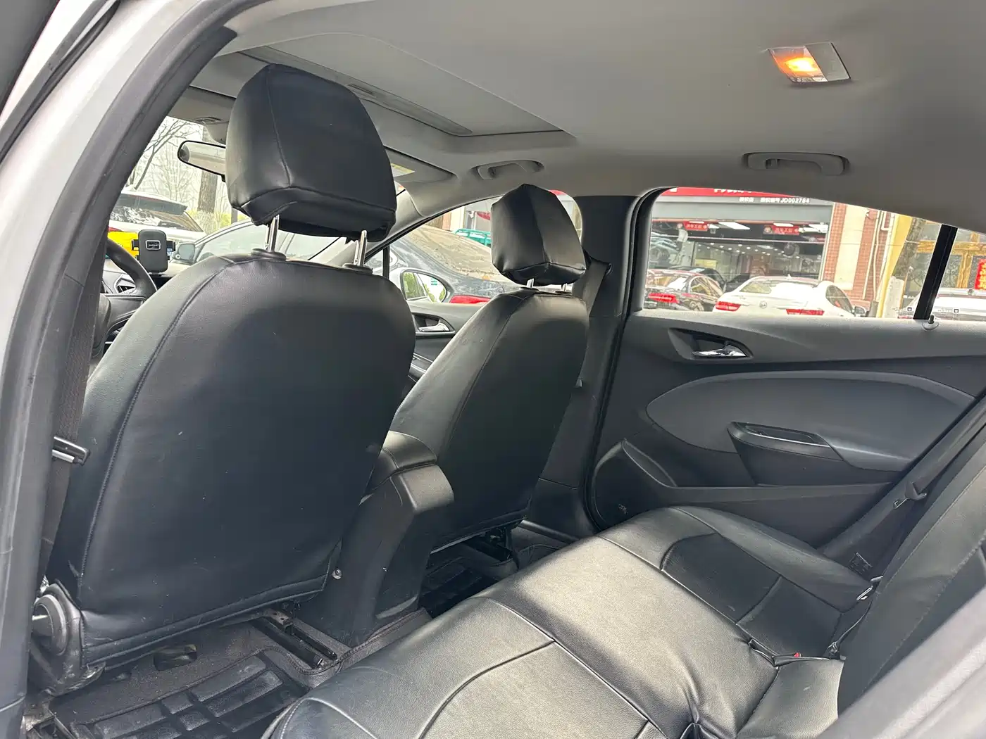 Chevrolet Cruze 2018 320 Automatic Pioneer Sunroof Edition фото 6