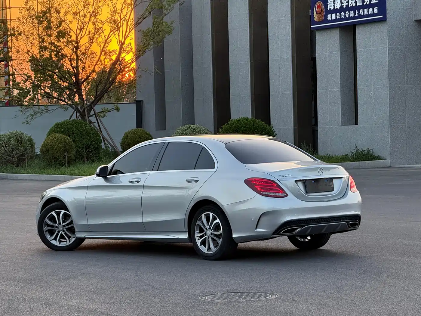 Mercedes-Benz C-Class 2015 C 200 L Sport фото 4