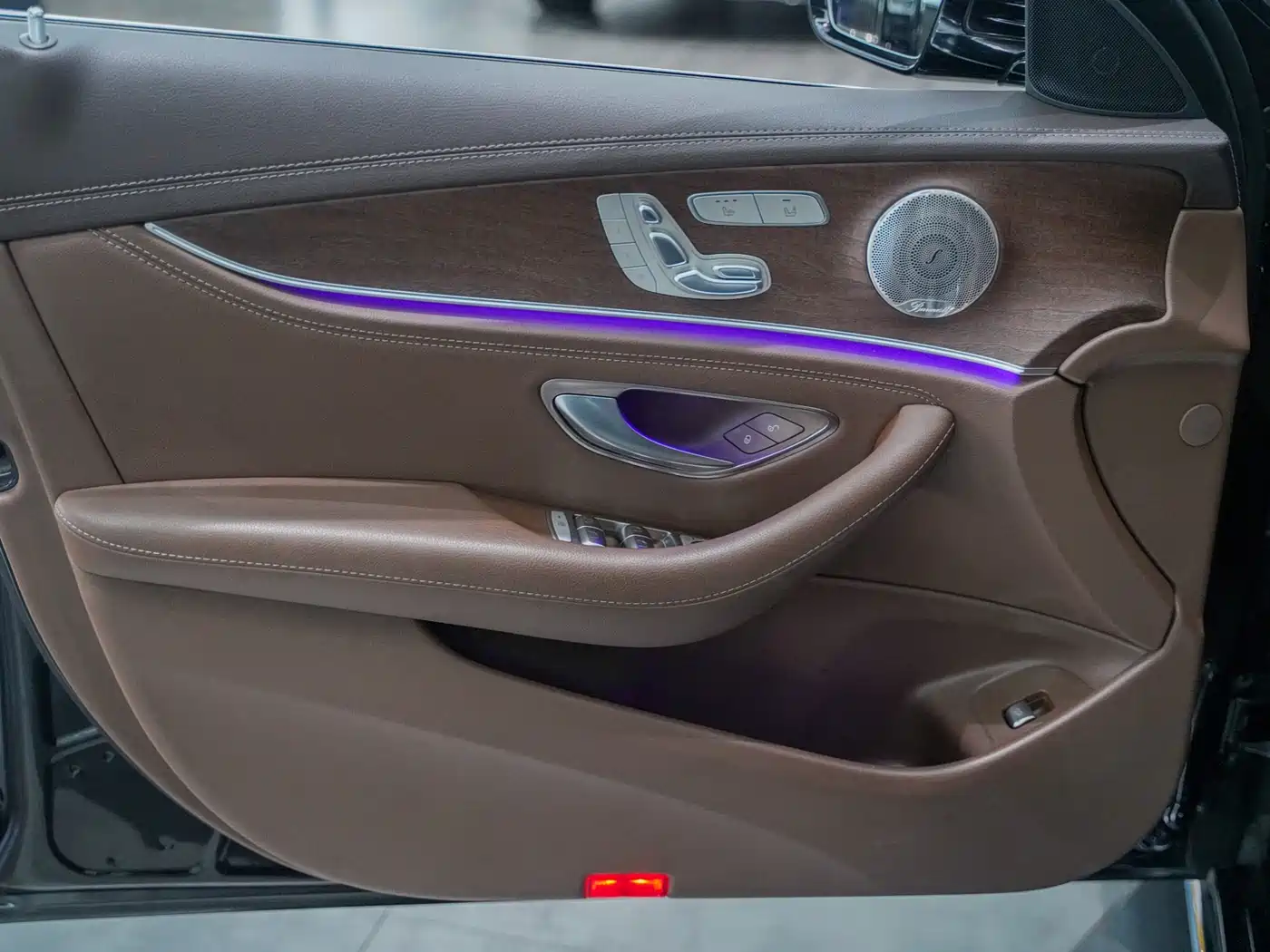 Mercedes-Benz E-Class 2023 Facelift E 300 L Luxury фото 5